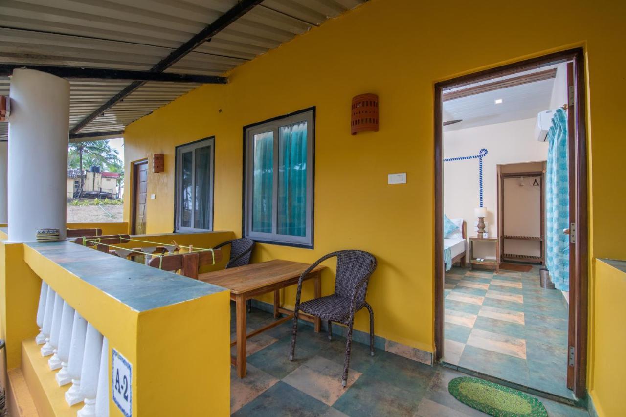 C Roque Beach Resort Colva Buitenkant foto