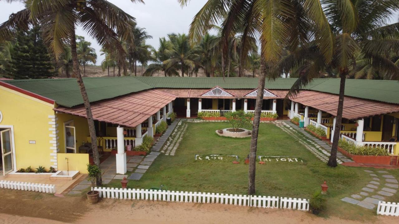 C Roque Beach Resort Colva Buitenkant foto