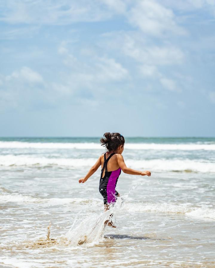C Roque Beach Resort Colva Buitenkant foto