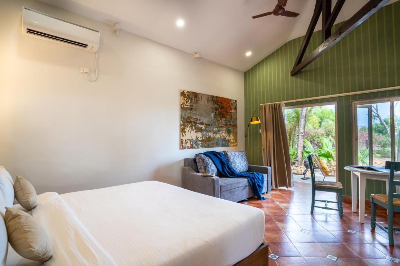C Roque Beach Resort Colva Buitenkant foto
