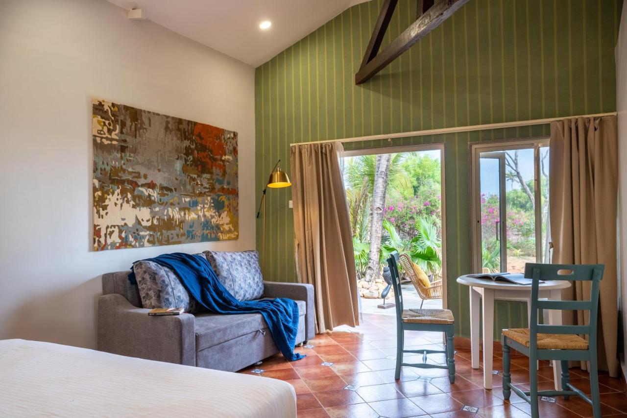 C Roque Beach Resort Colva Buitenkant foto
