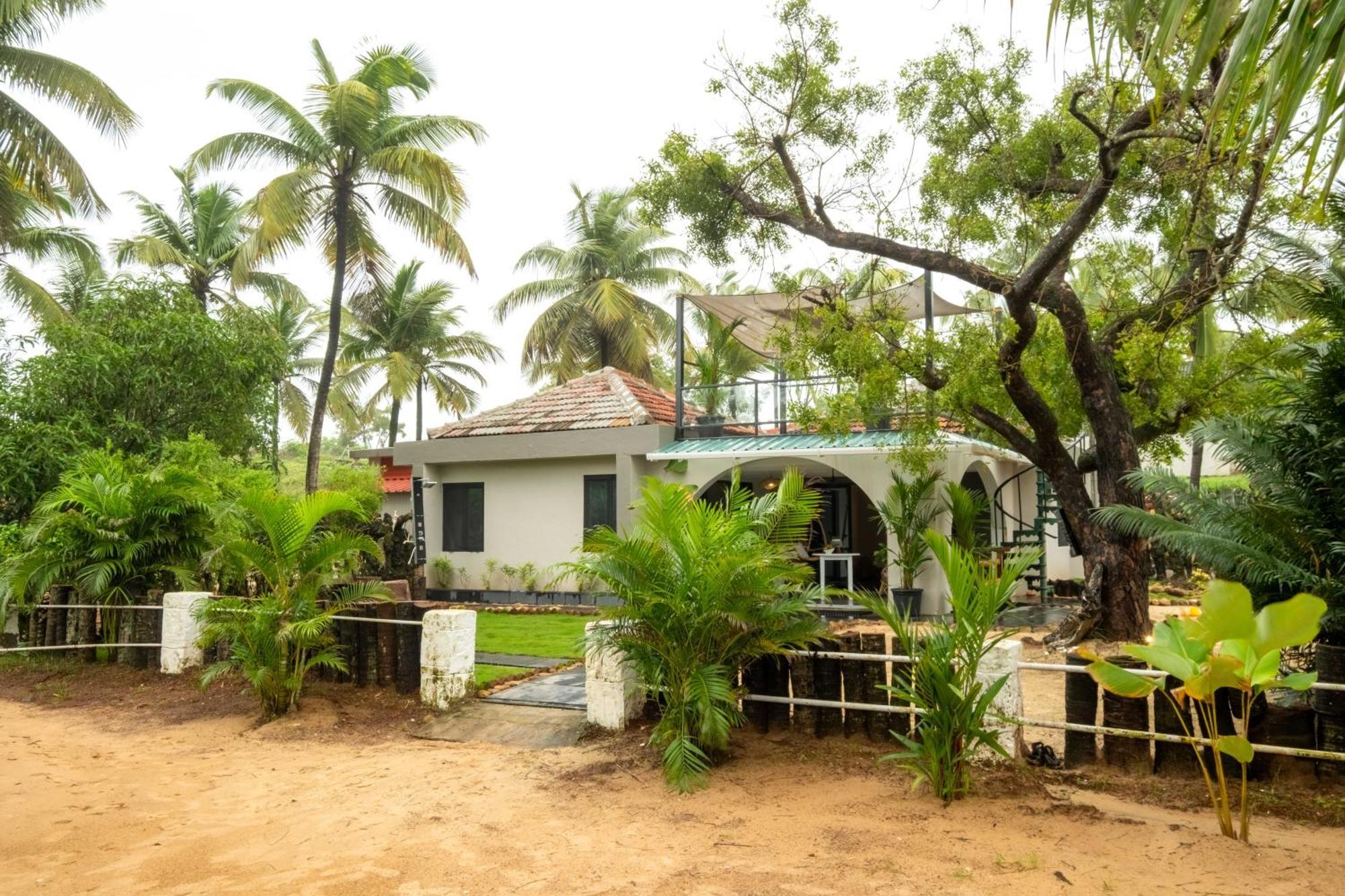C Roque Beach Resort Colva Buitenkant foto