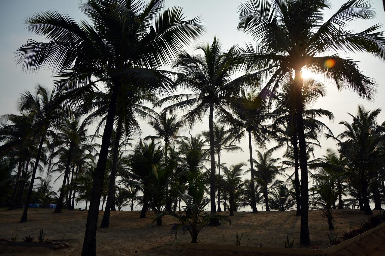 C Roque Beach Resort Colva Buitenkant foto
